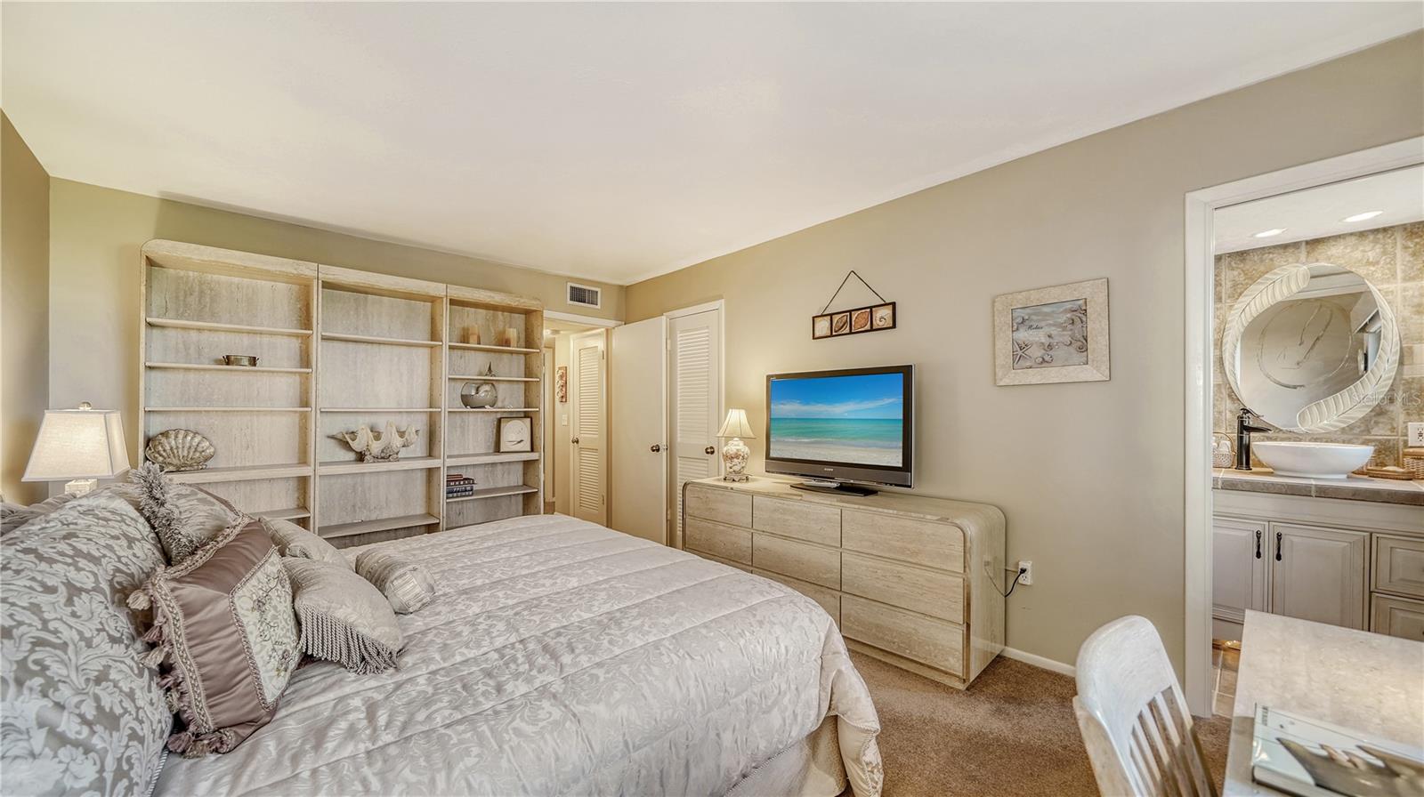 1200 TARPON CENTER DR #106, #106