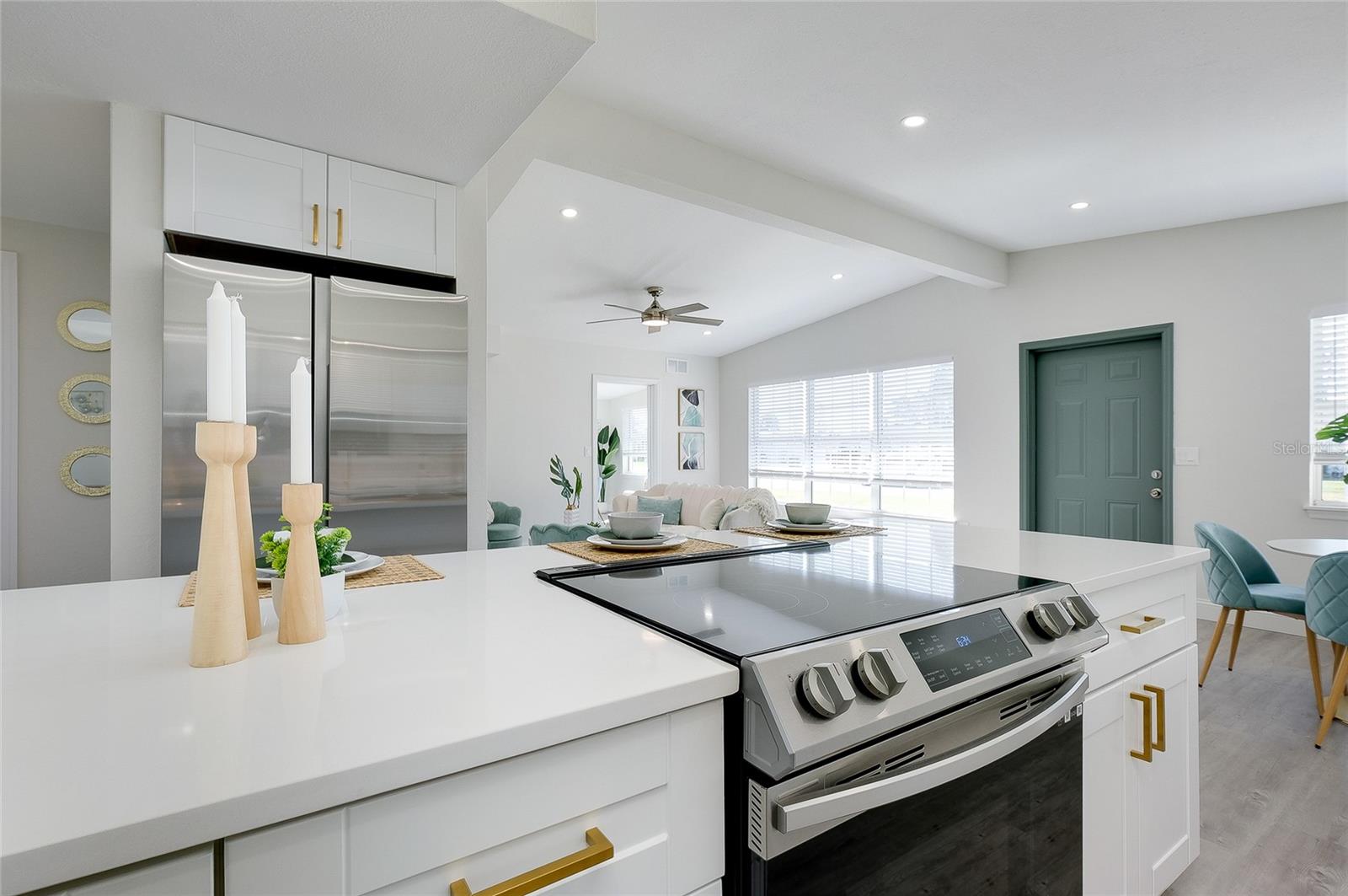 223 GLEN OAK RD