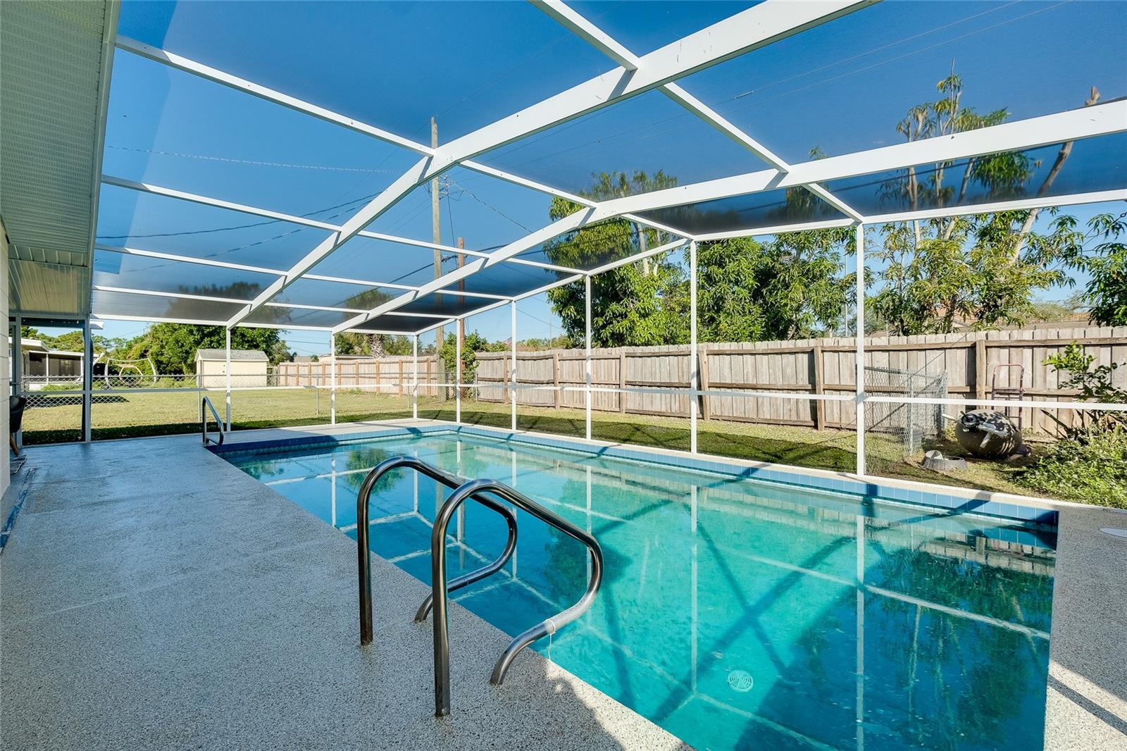 223 GLEN OAK RD