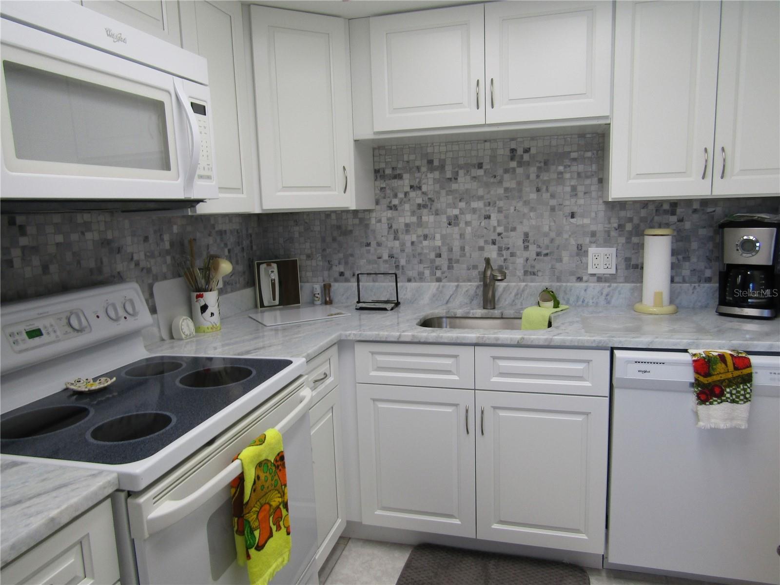 200 PARK BLVD N #106, #106
