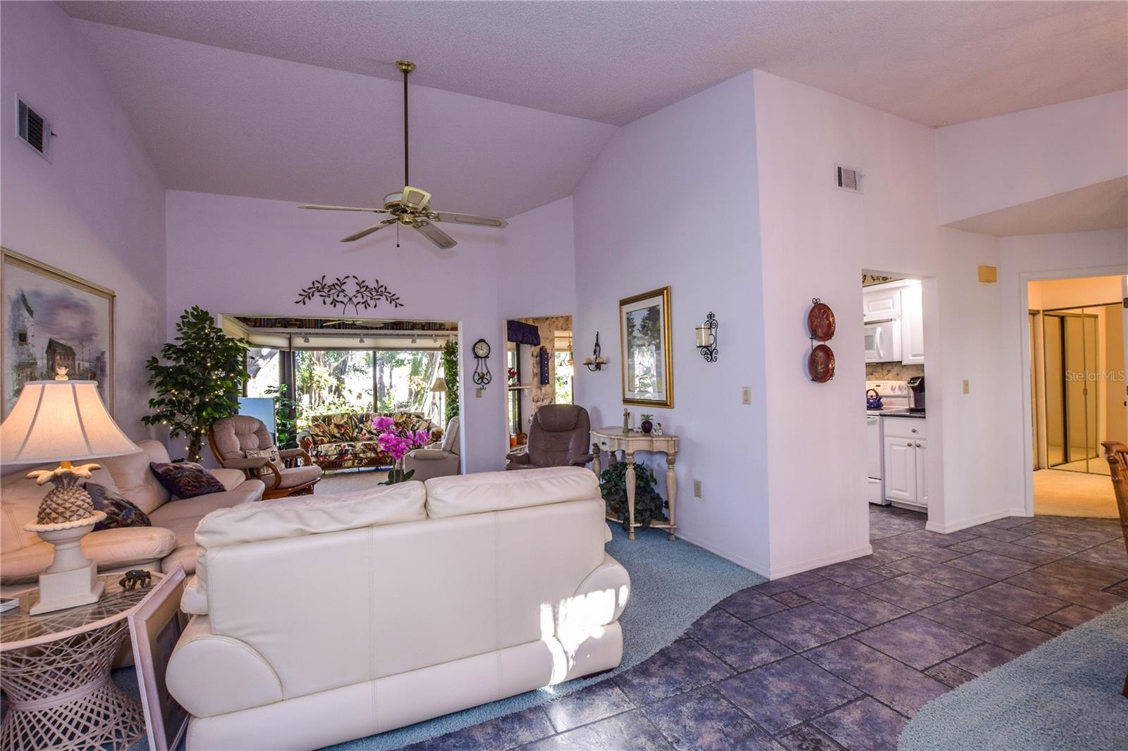 316 PEMBROKE LN #190, #190