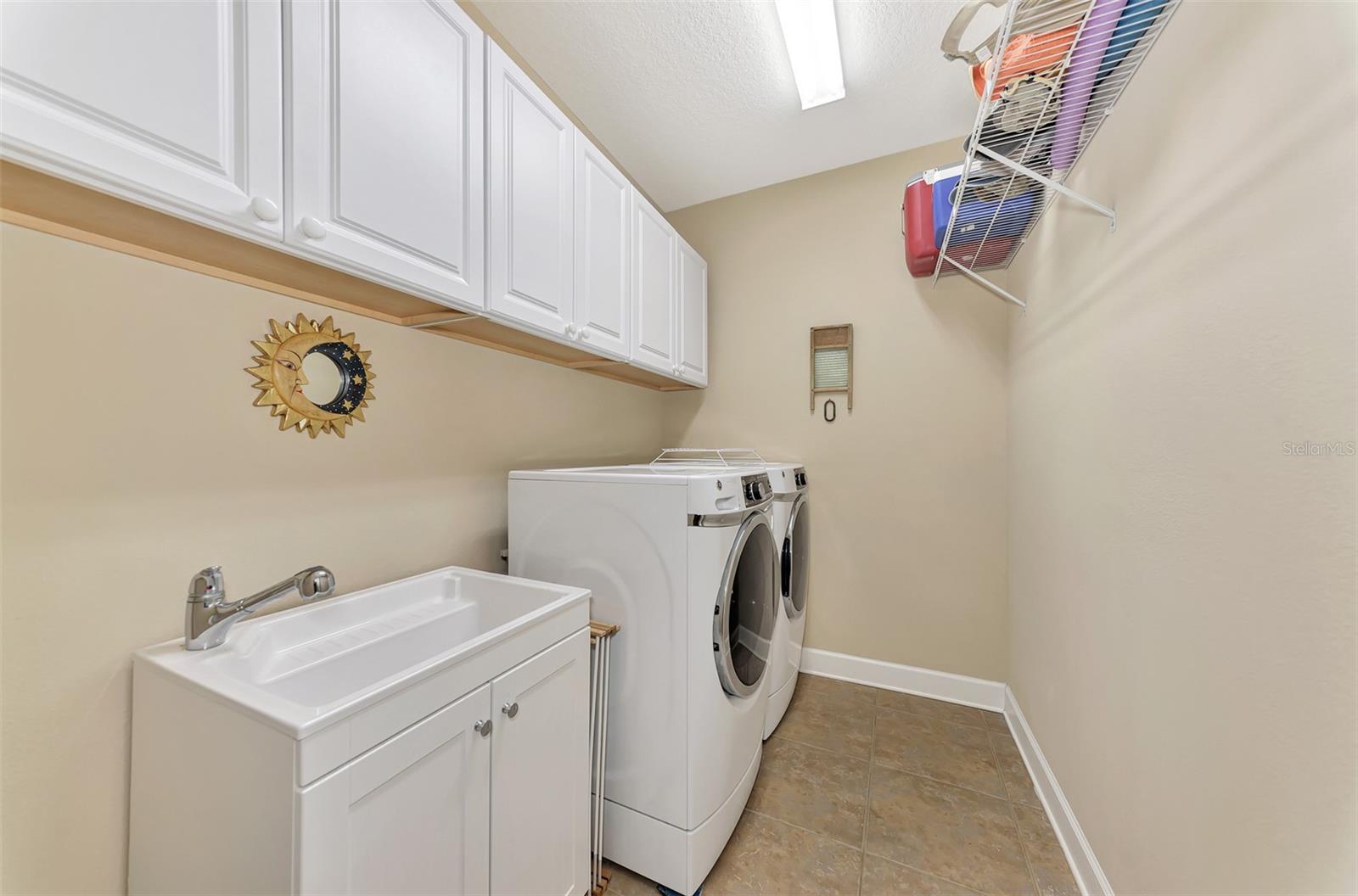 215 FONTANELLE CIR