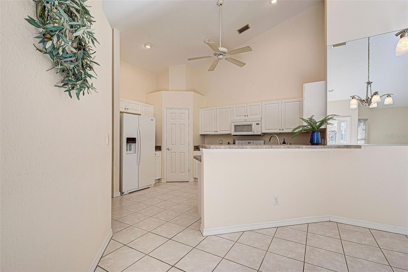 4072 FAIRWAY PL