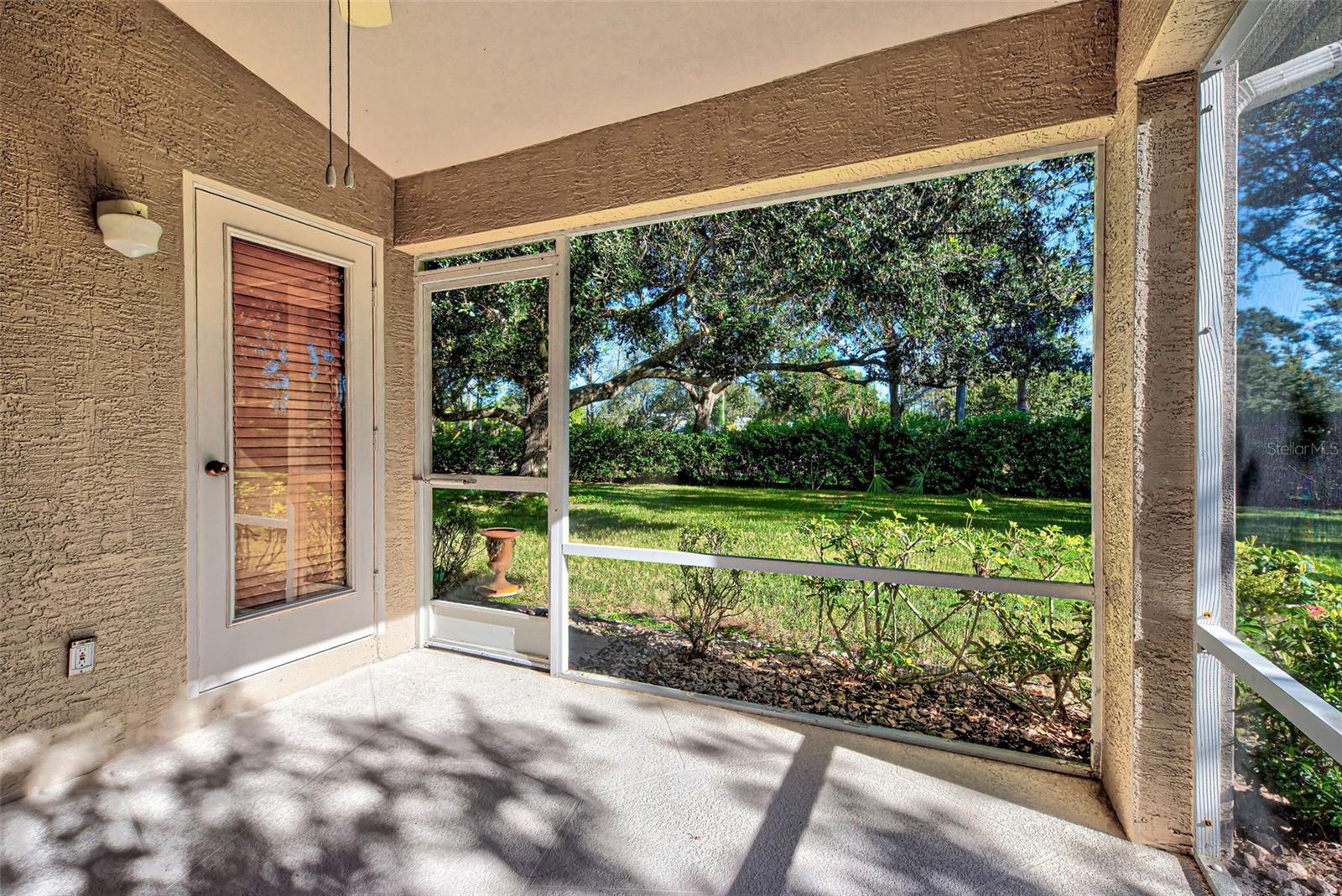4072 FAIRWAY PL