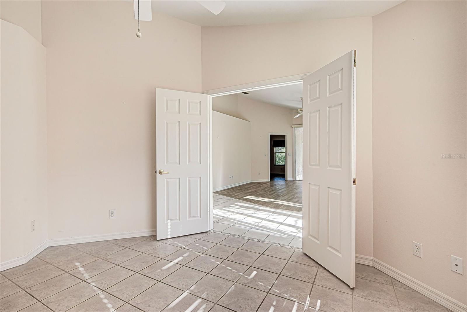 4072 FAIRWAY PL