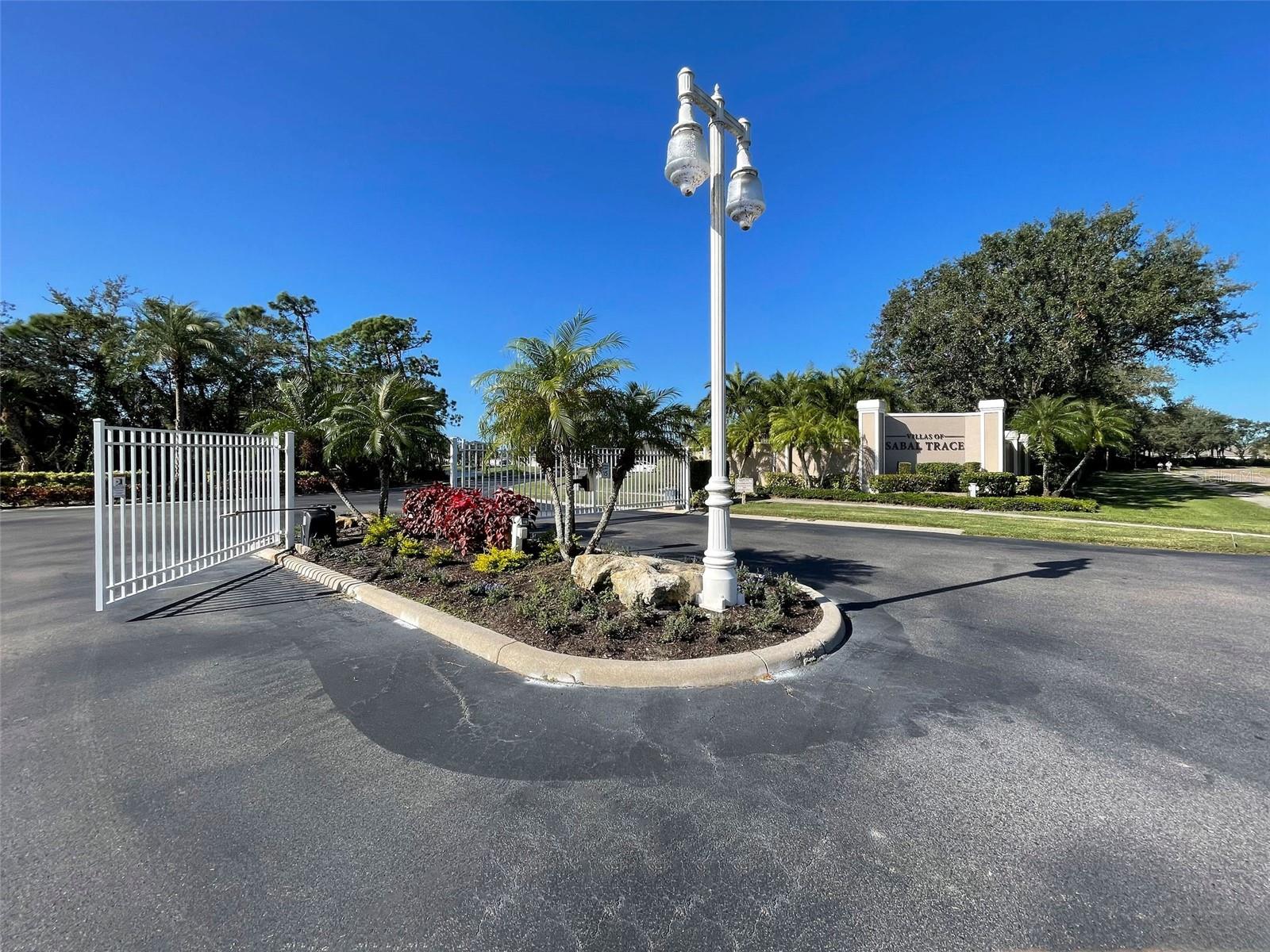 4072 FAIRWAY PL