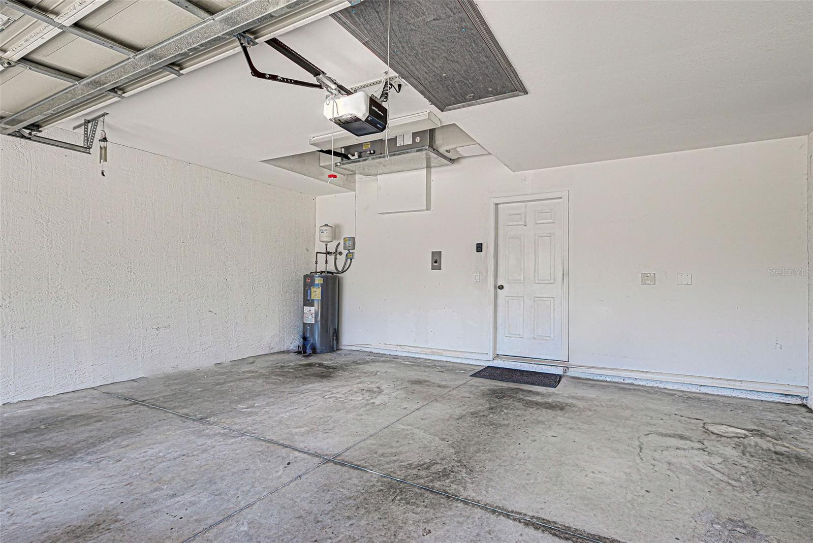 4072 FAIRWAY PL