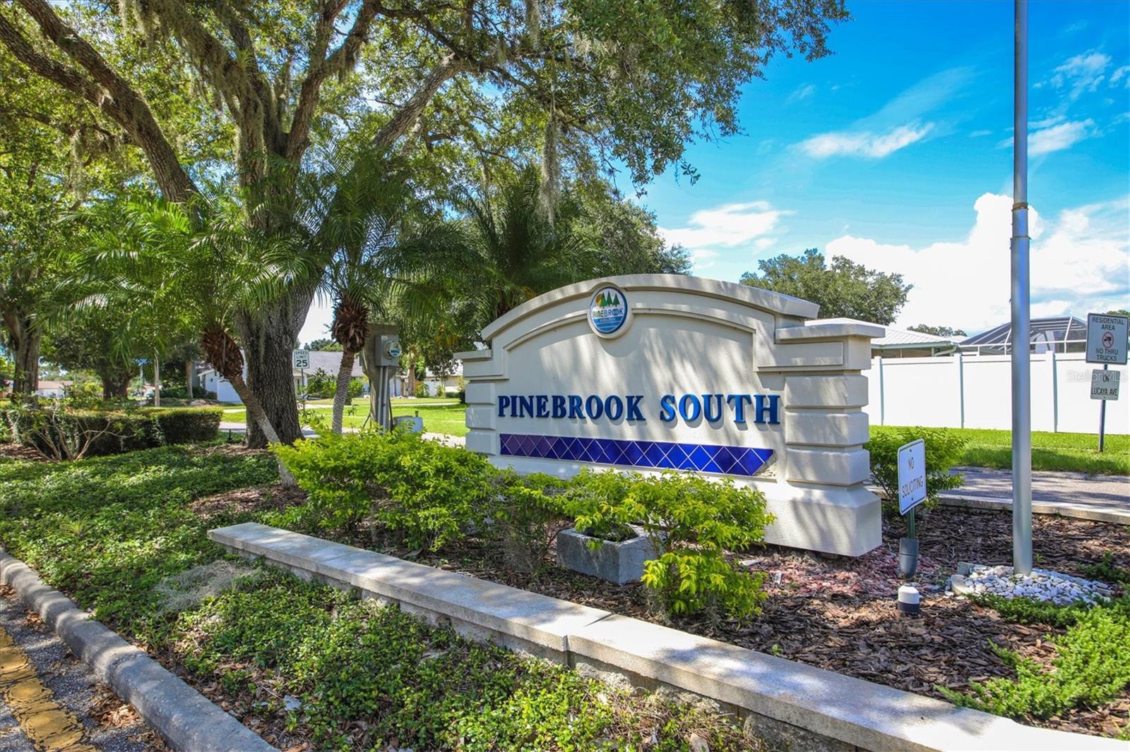 1341 PINEBROOK WAY