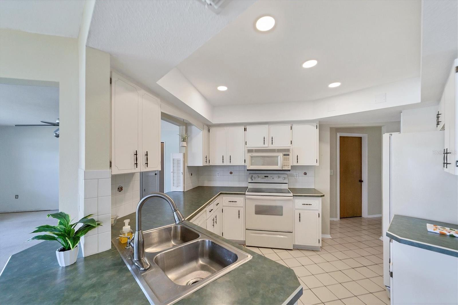 1341 PINEBROOK WAY