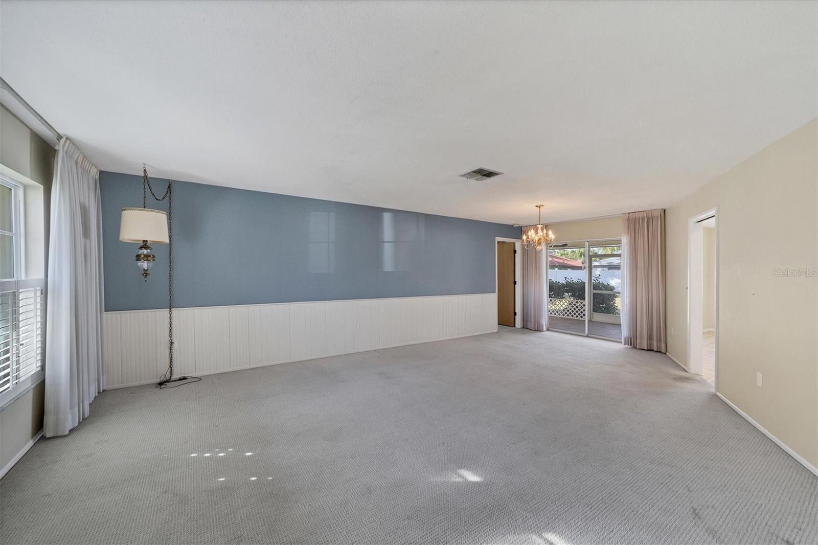 1341 PINEBROOK WAY