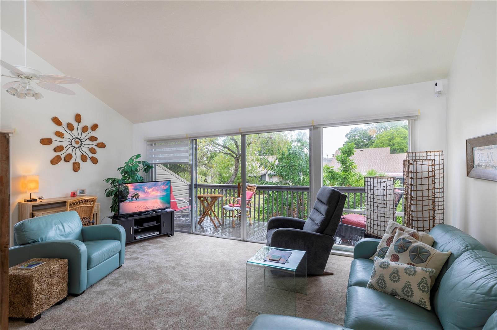 620 WHITE PINE TREE RD #8, #8