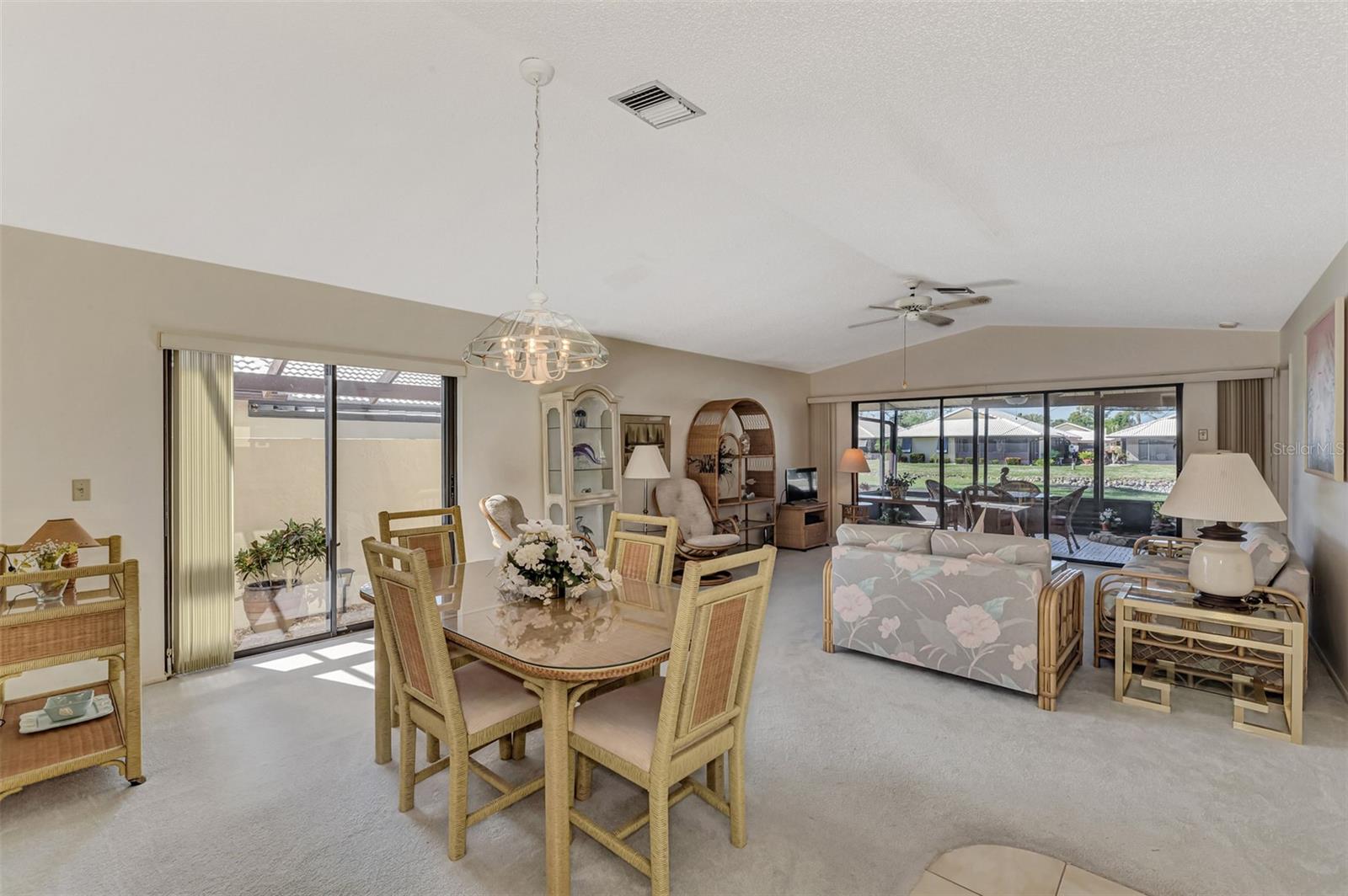 45 SANDSTONE CIR