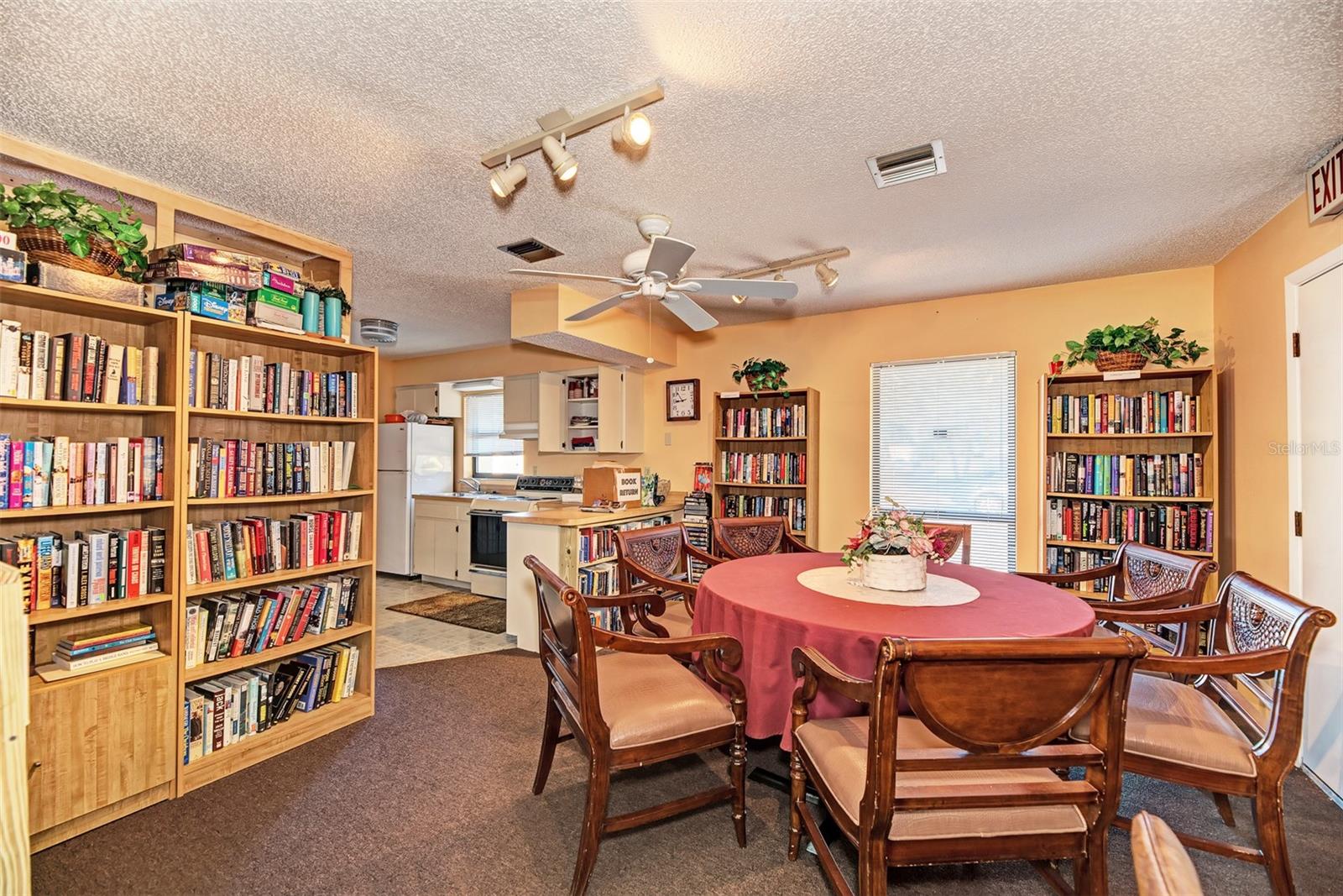 45 SANDSTONE CIR