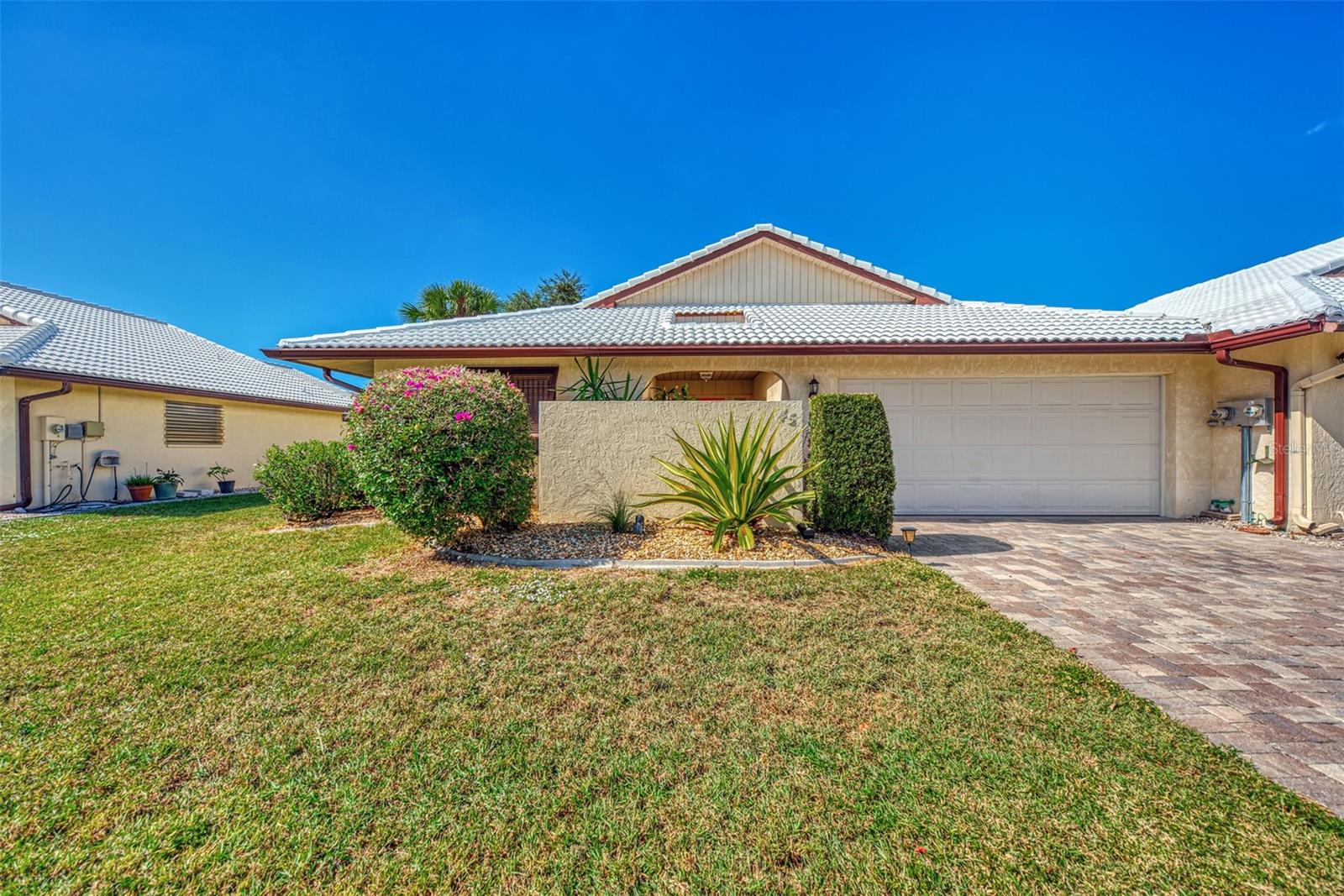45 SANDSTONE CIR