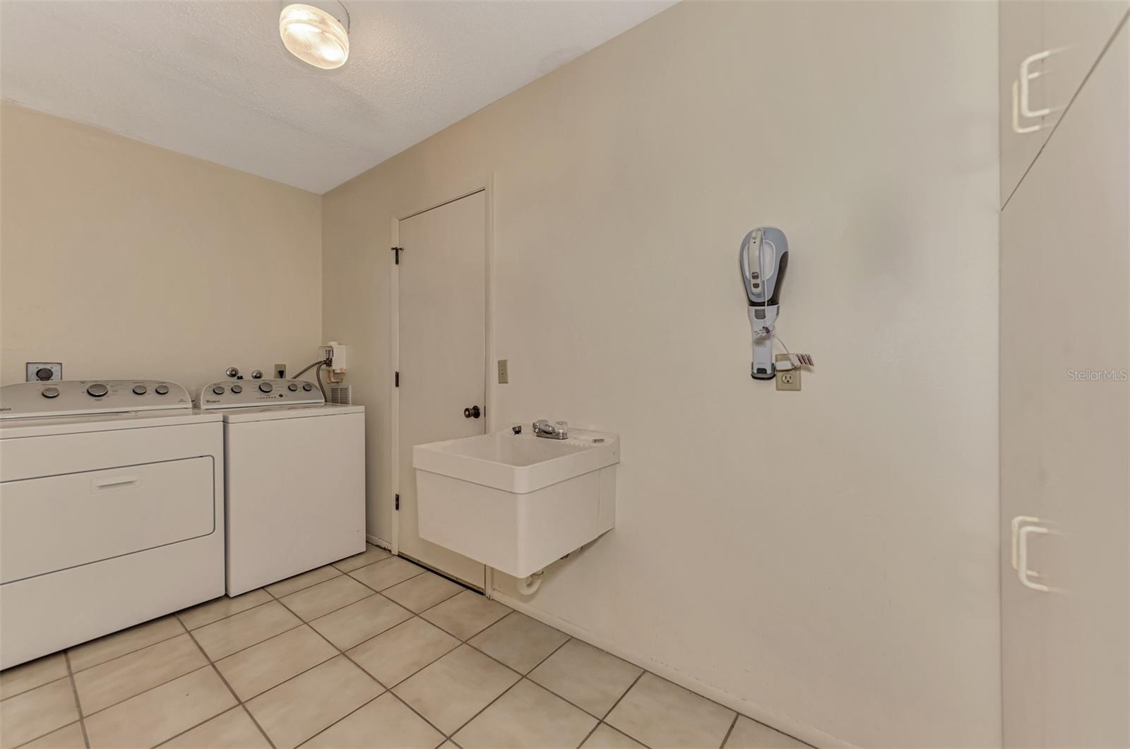 45 SANDSTONE CIR