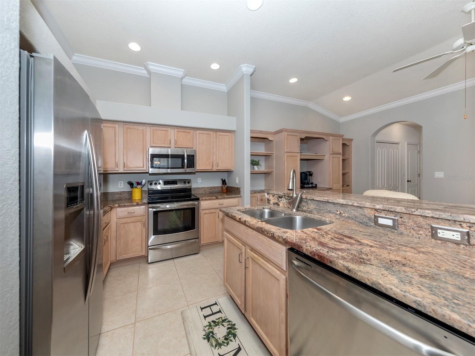 234 VISTA DEL LAGO WAY