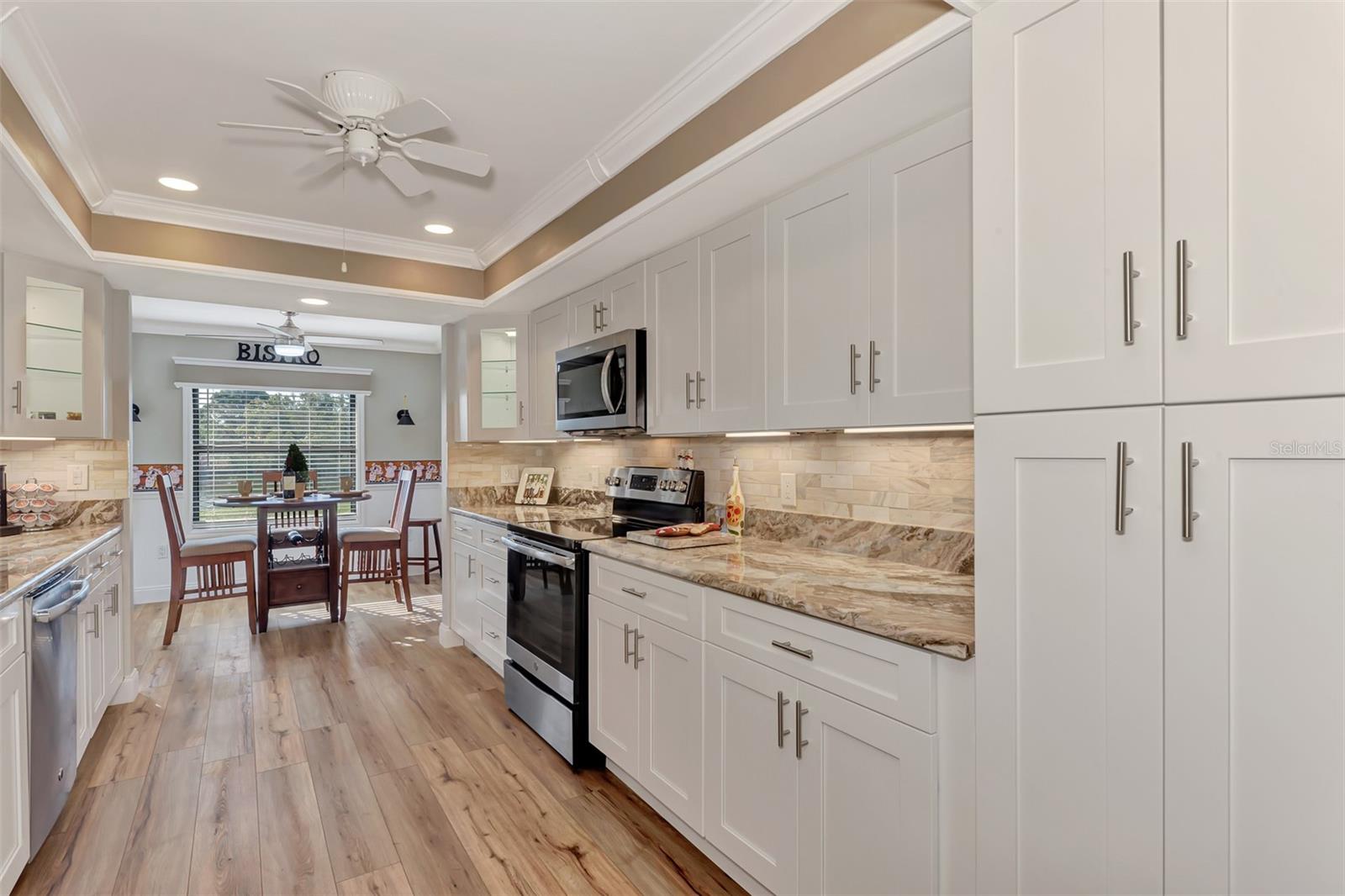 3225 MEADOW RUN DR