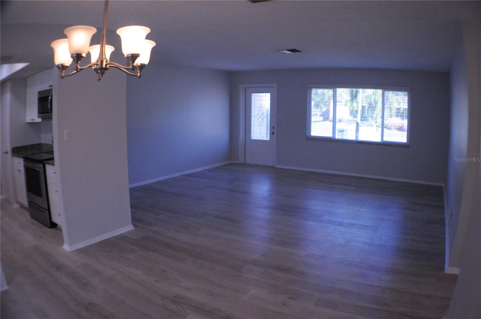 277 LORRAINE AVE