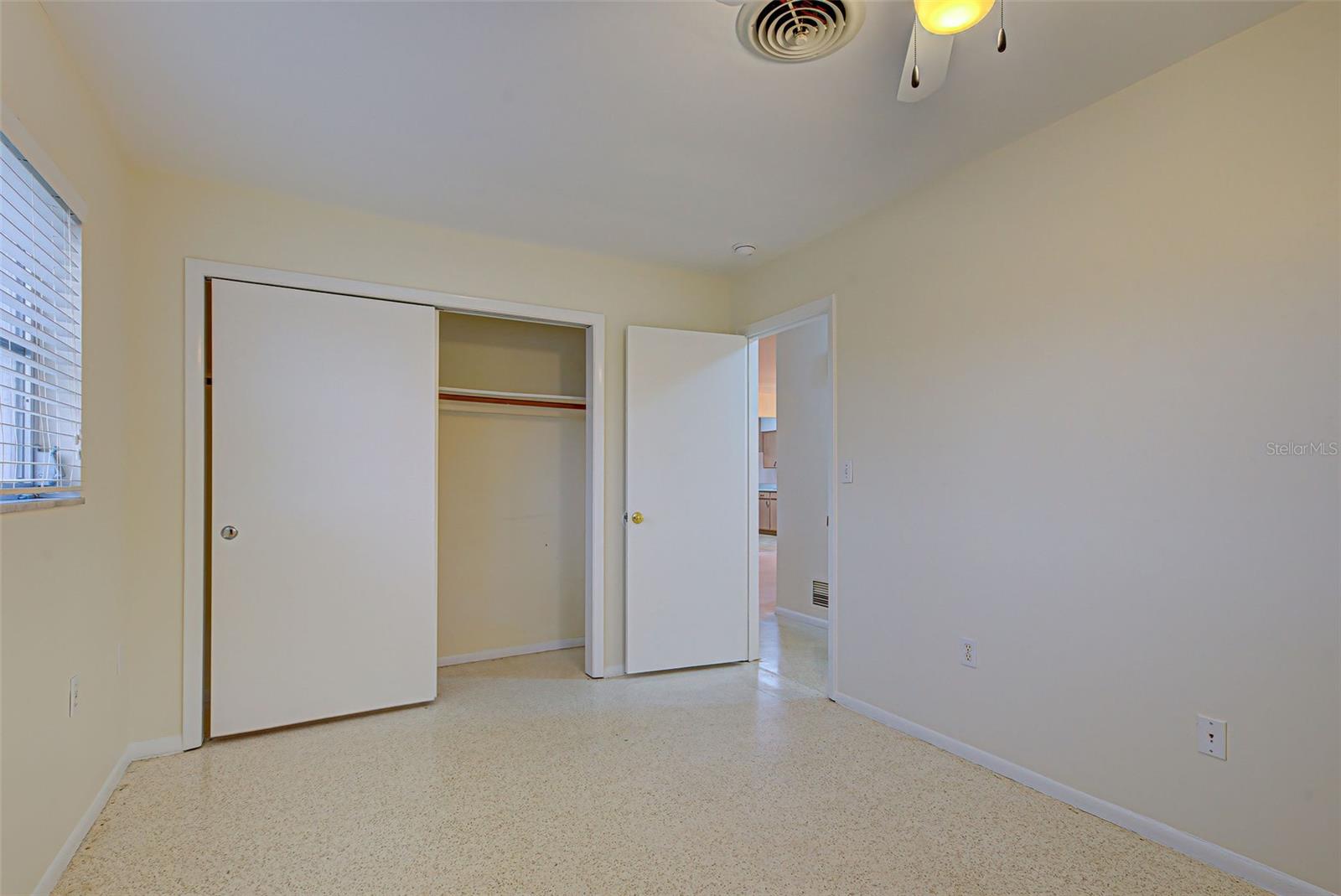 556 GLEN OAK RD