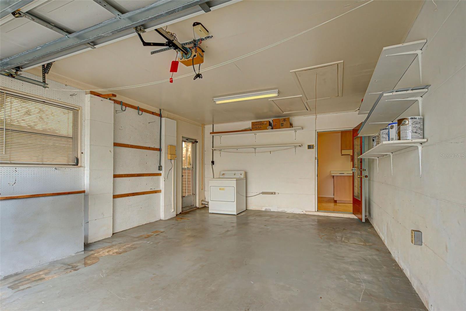 556 GLEN OAK RD