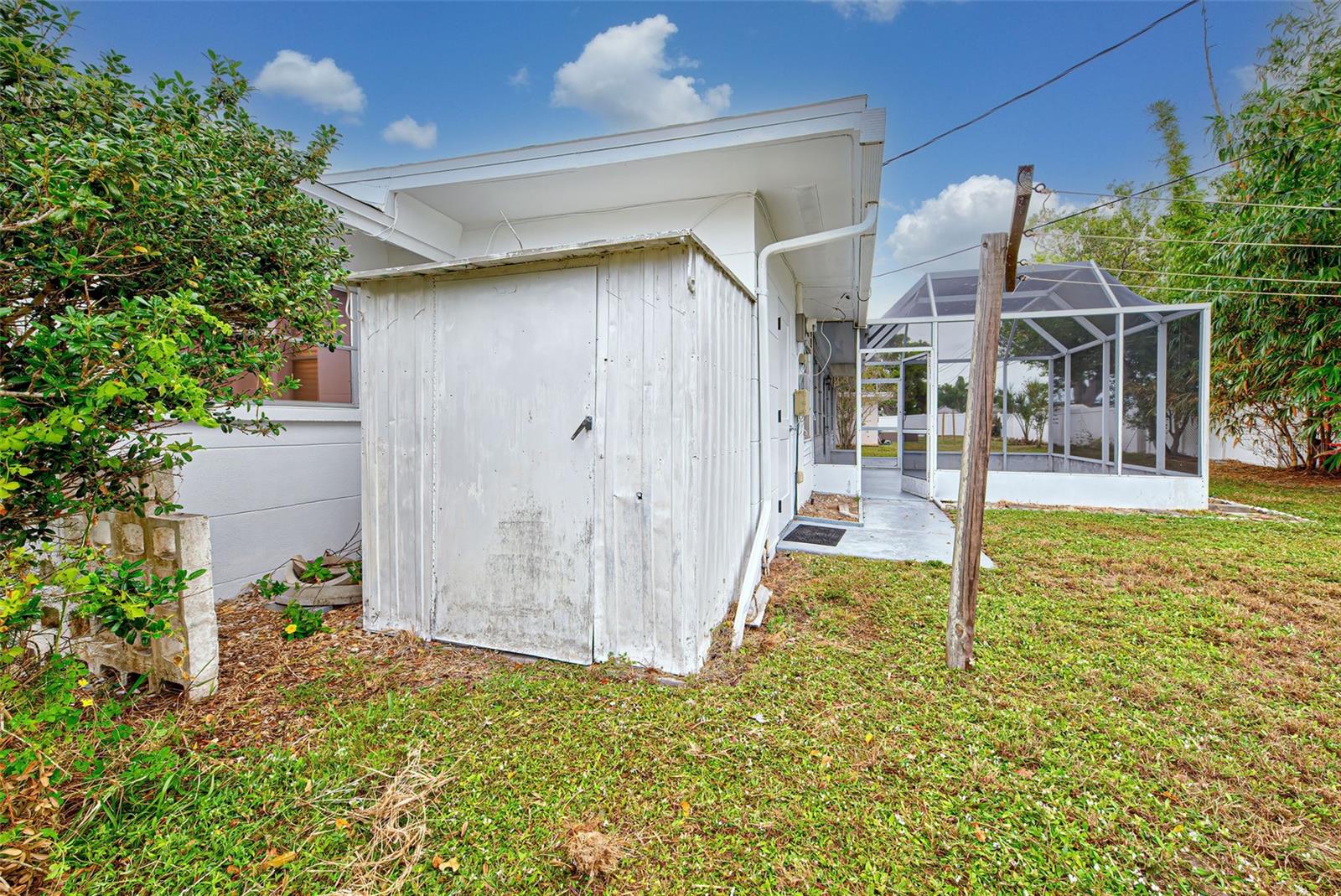 556 GLEN OAK RD