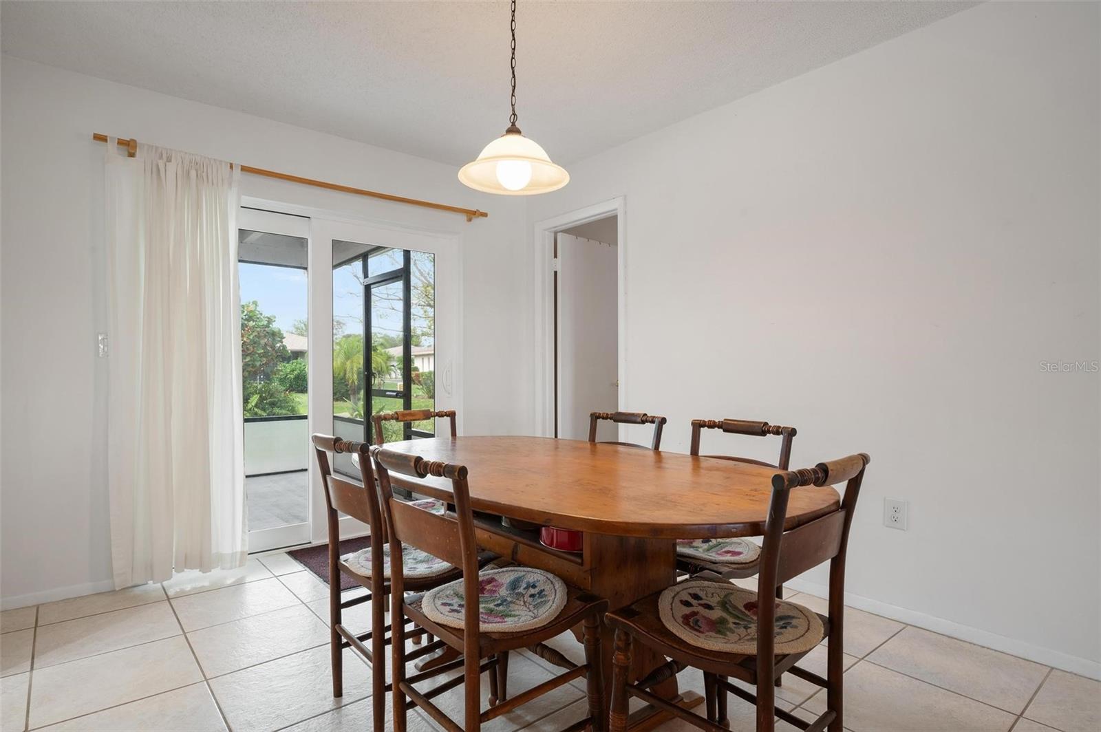 964 RYAN CT