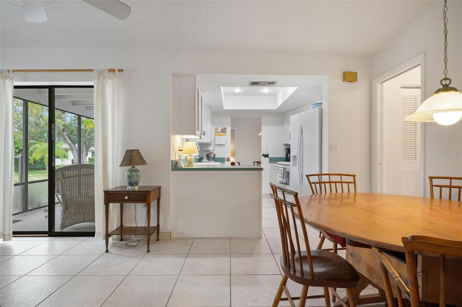 964 RYAN CT