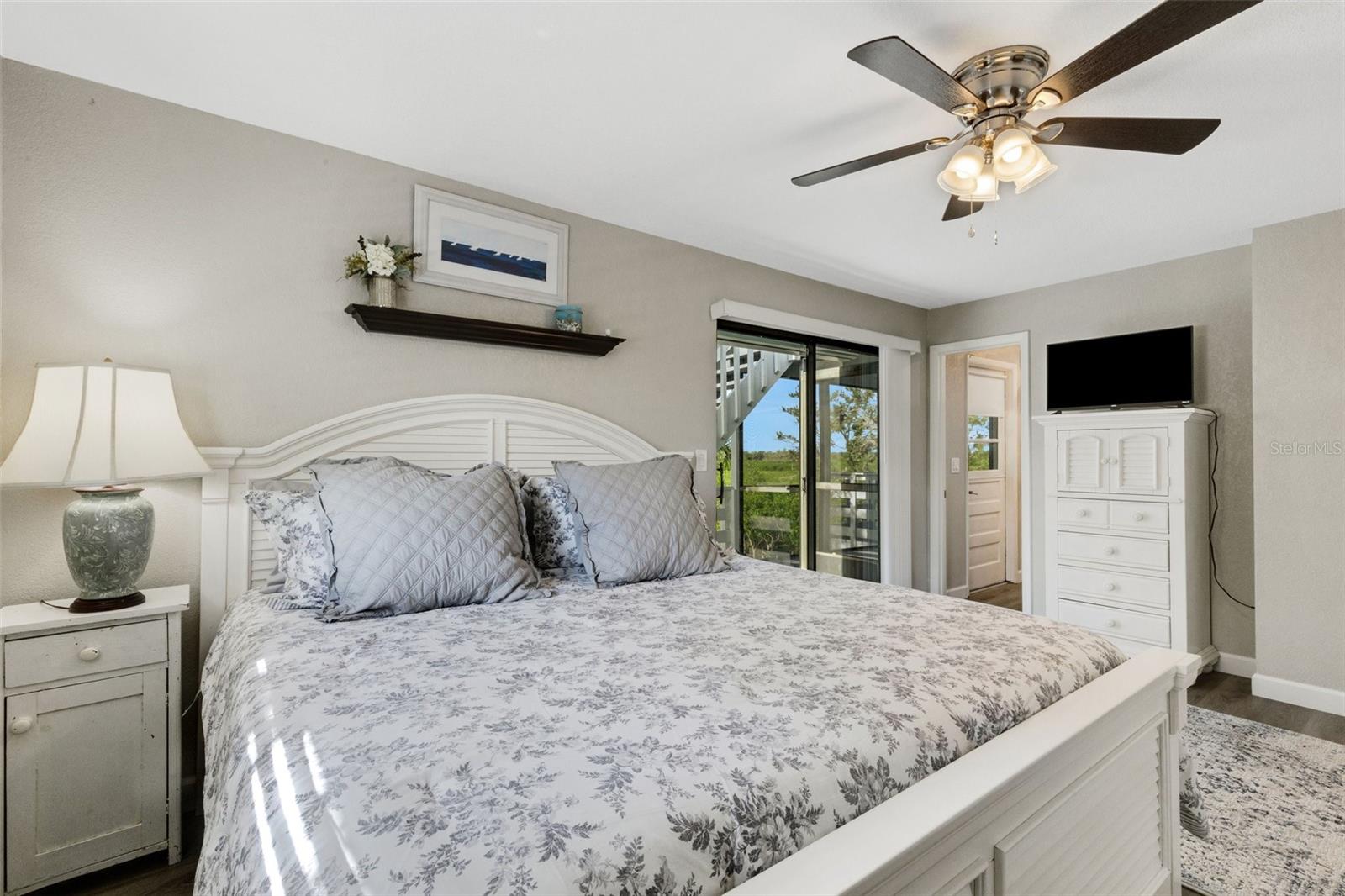 4910 LEMON BAY DR