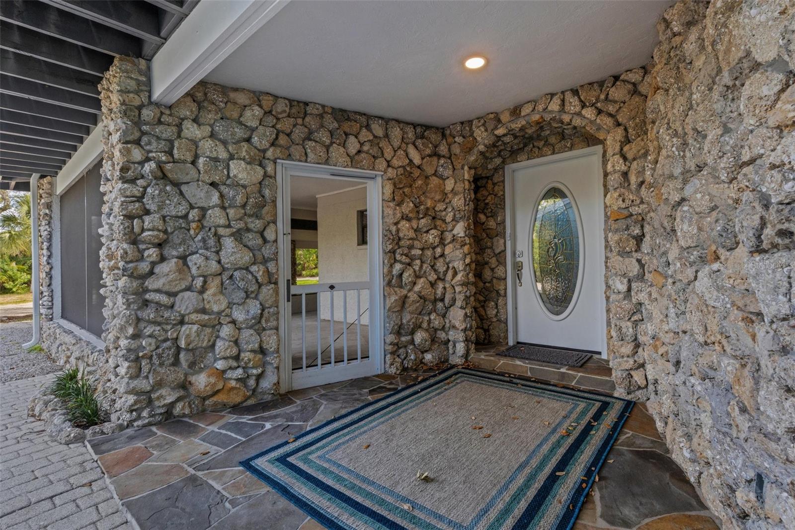 4910 LEMON BAY DR