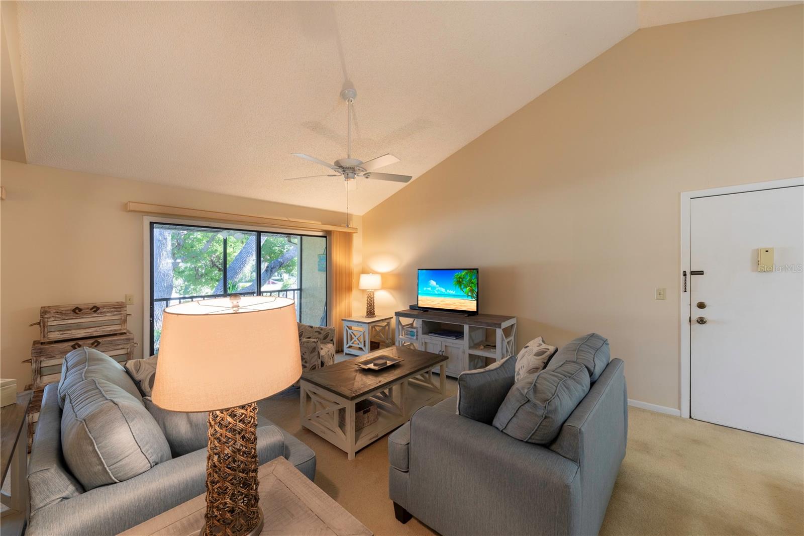 646 BIRD BAY DR E #207, #207