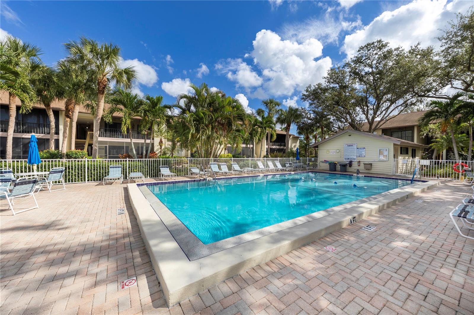 646 BIRD BAY DR E #207, #207