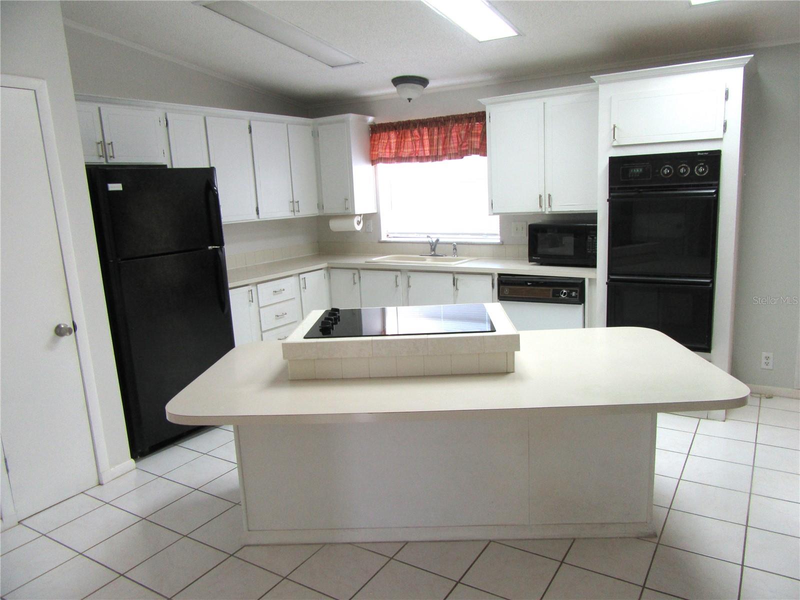 337 OUTRIGGER PL