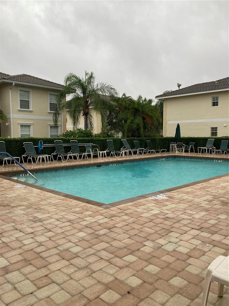 200 MIRABELLA CIR #202, #202
