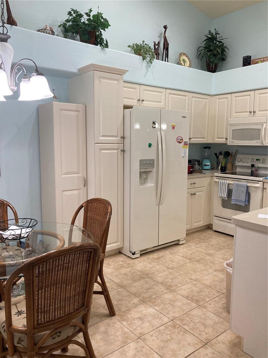200 MIRABELLA CIR #202, #202