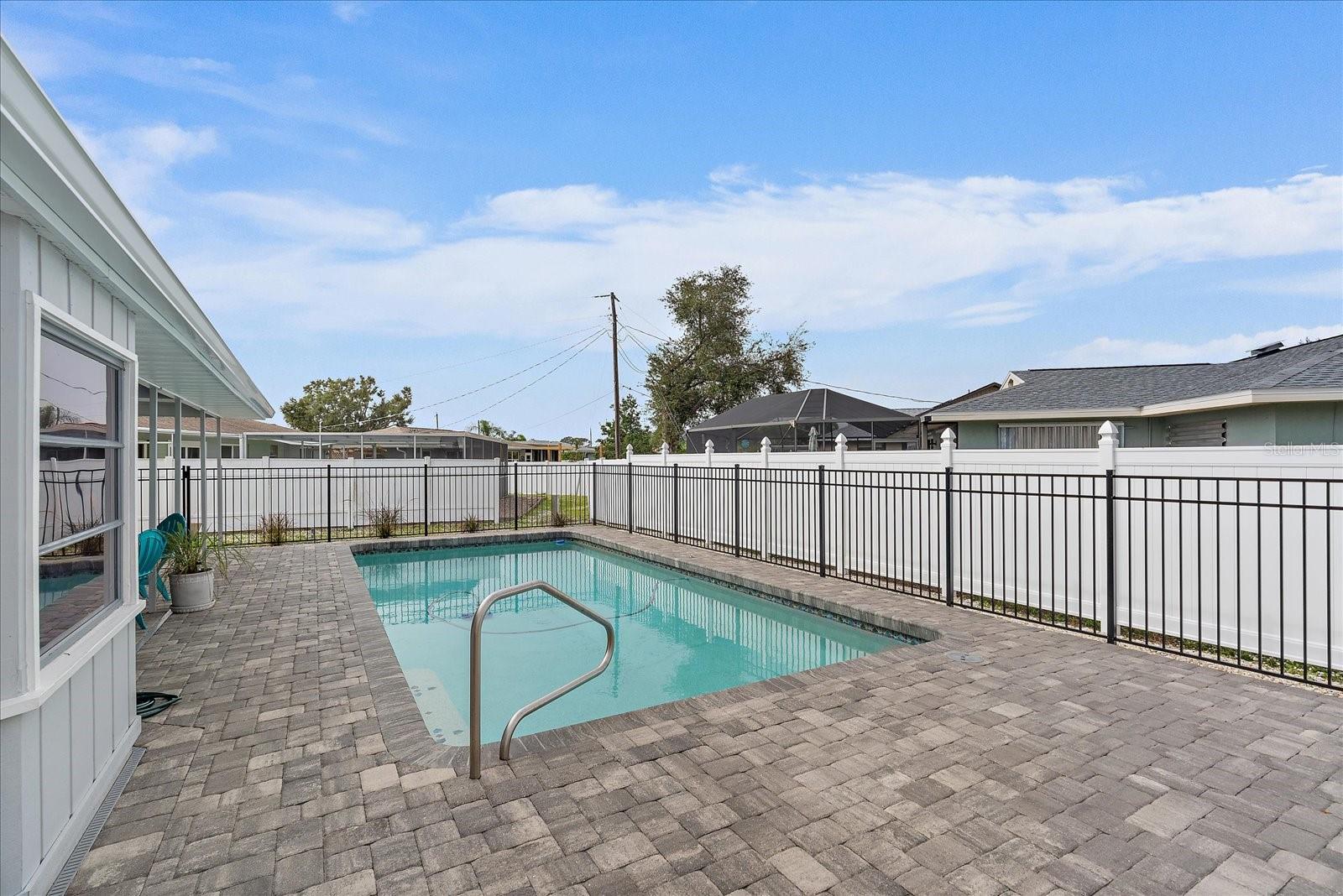 882 BAY VISTA BLVD