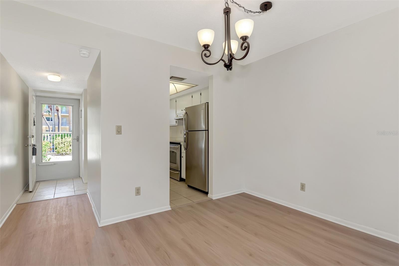 101 PARK BLVD S #114, #114