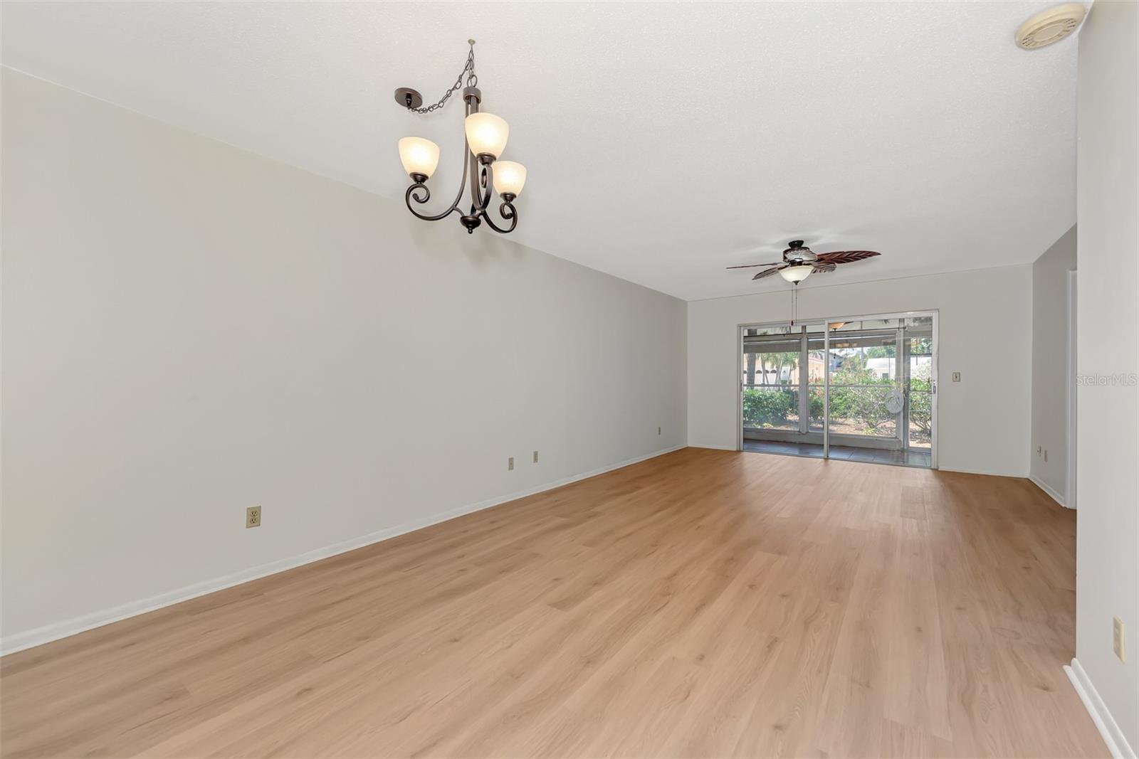 101 PARK BLVD S #114, #114