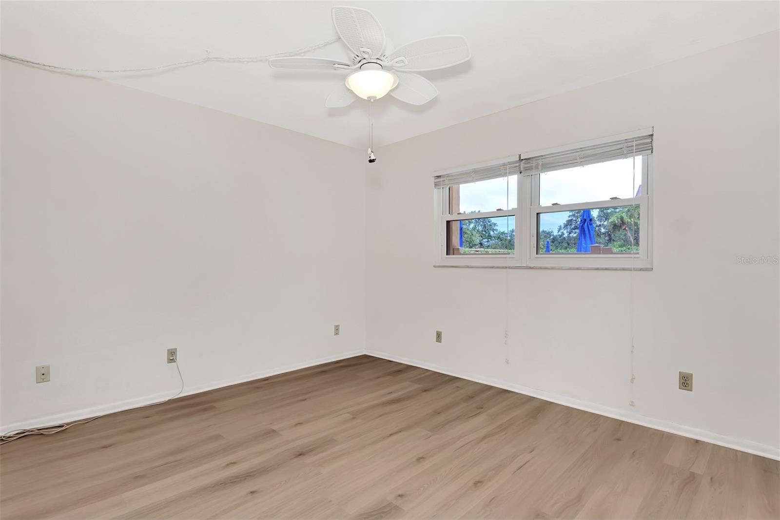 101 PARK BLVD S #114, #114