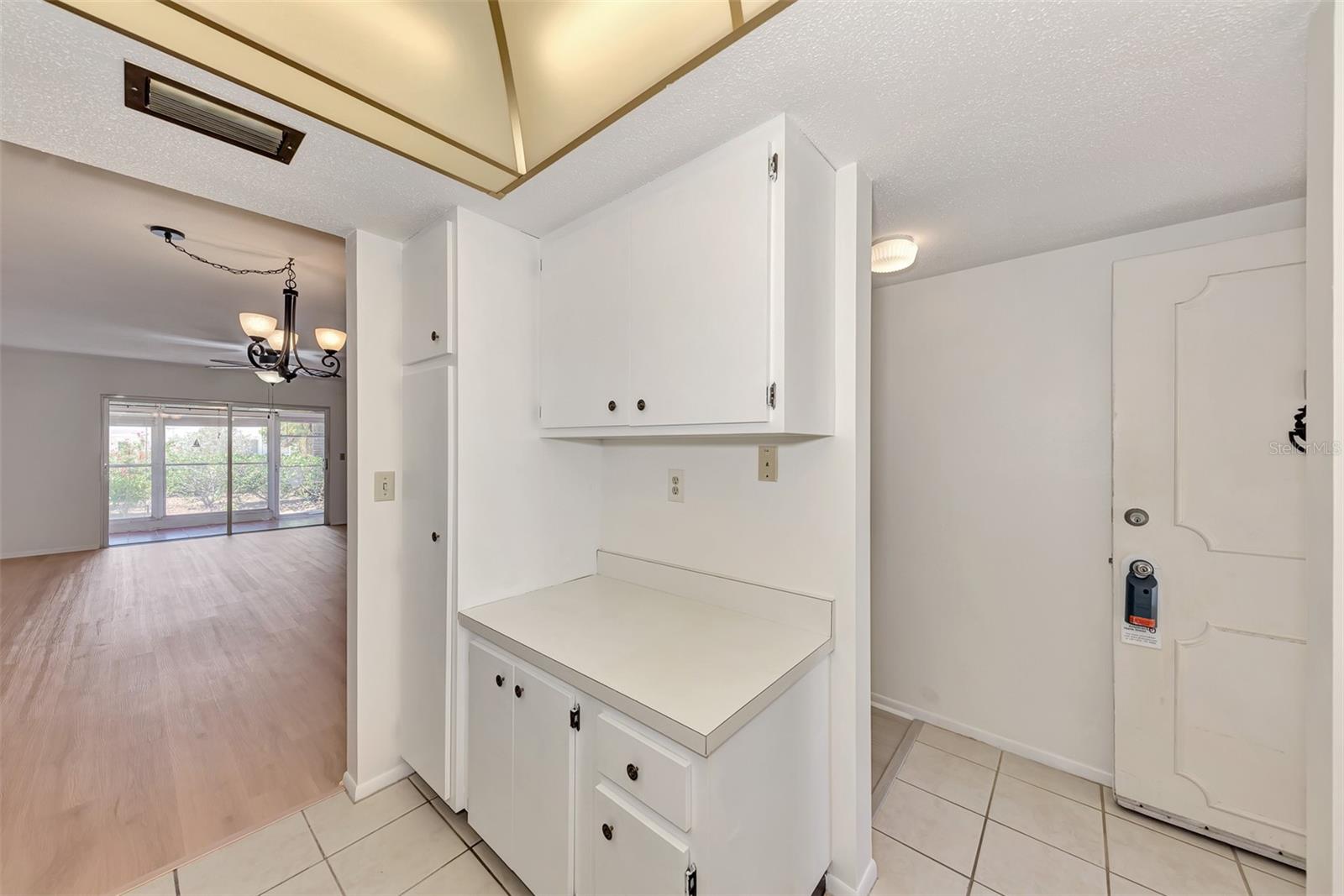 101 PARK BLVD S #114, #114