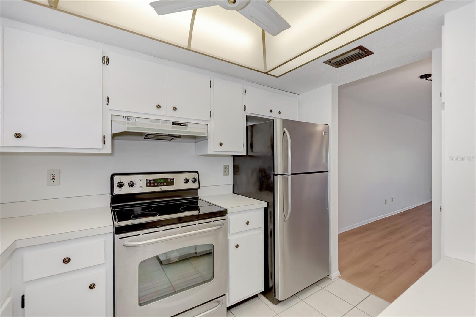 101 PARK BLVD S #114, #114