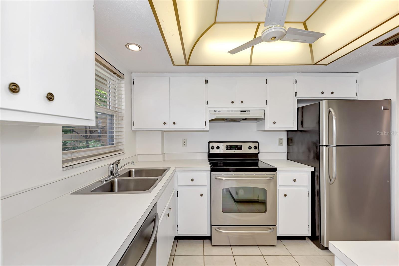 101 PARK BLVD S #114, #114