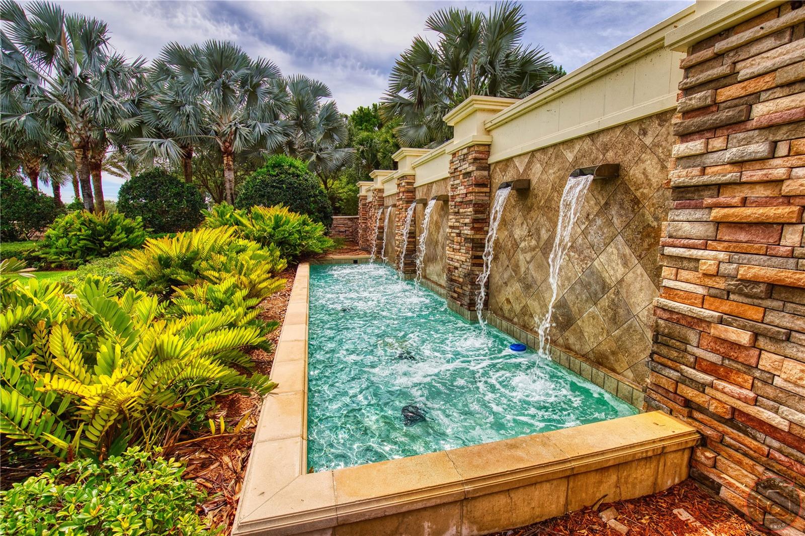 10187 CROOKED CREEK DR