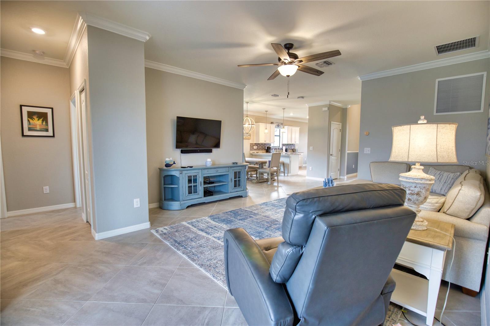 10187 CROOKED CREEK DR