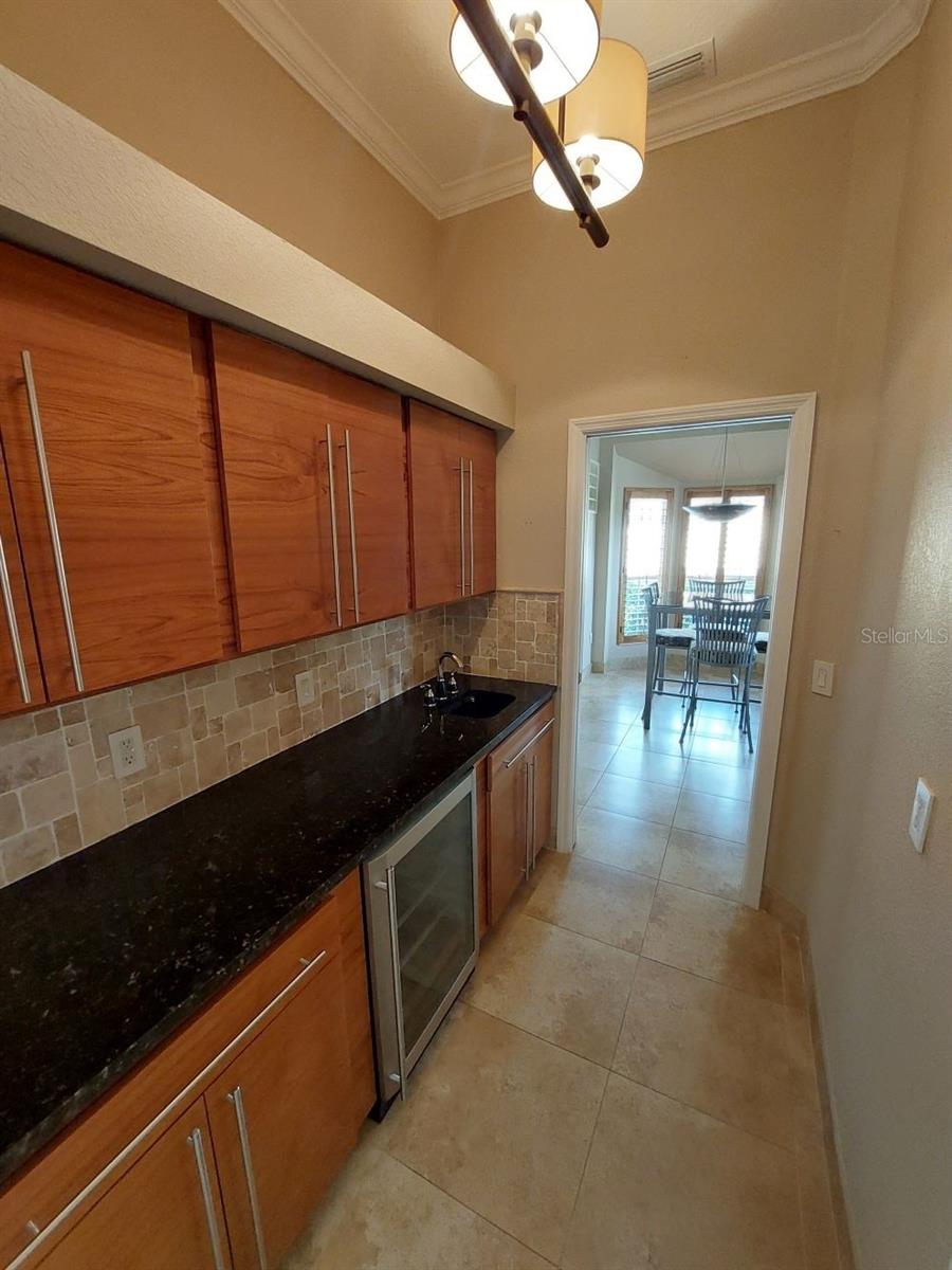 326 SAINT GEORGE CT #14, #14
