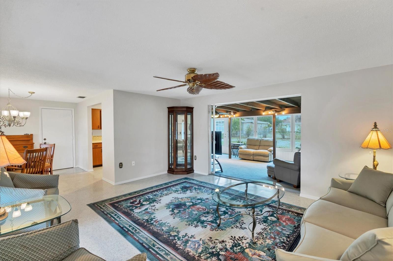 1310 CYPRESS AVE