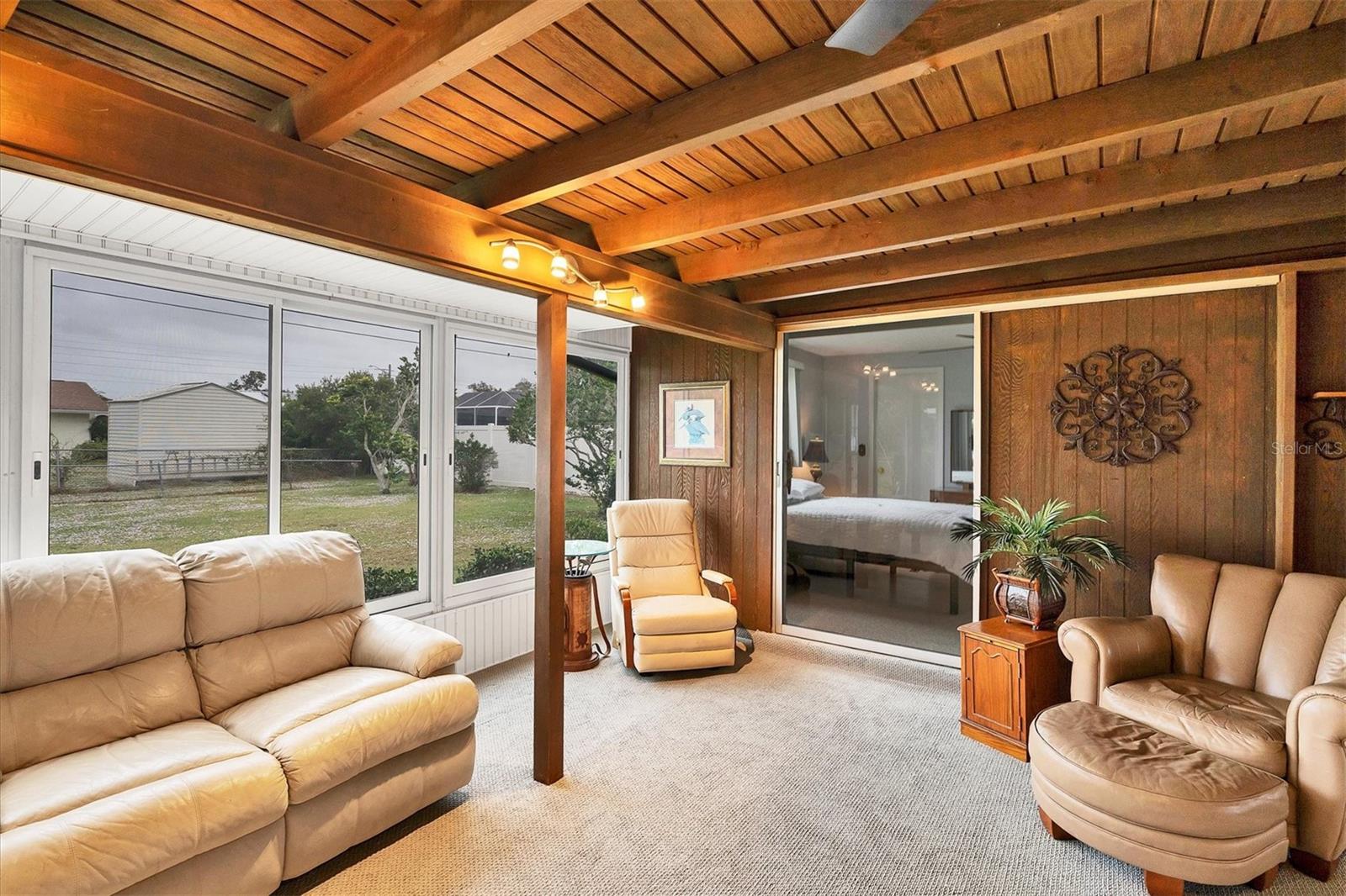 1310 CYPRESS AVE