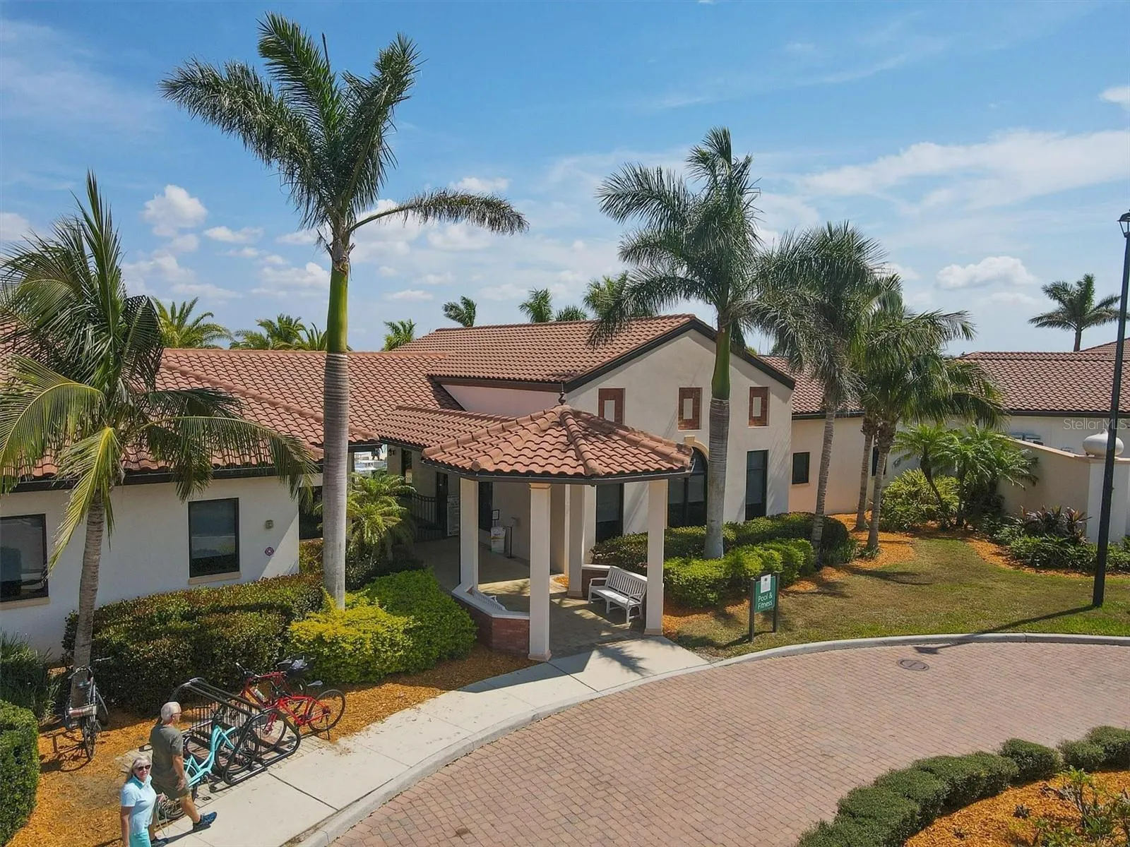 10412 CROOKED CREEK DR