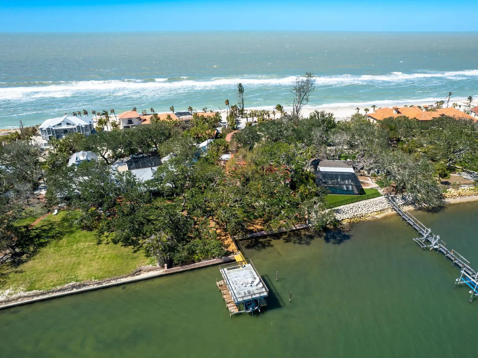 1049 N CASEY KEY RD