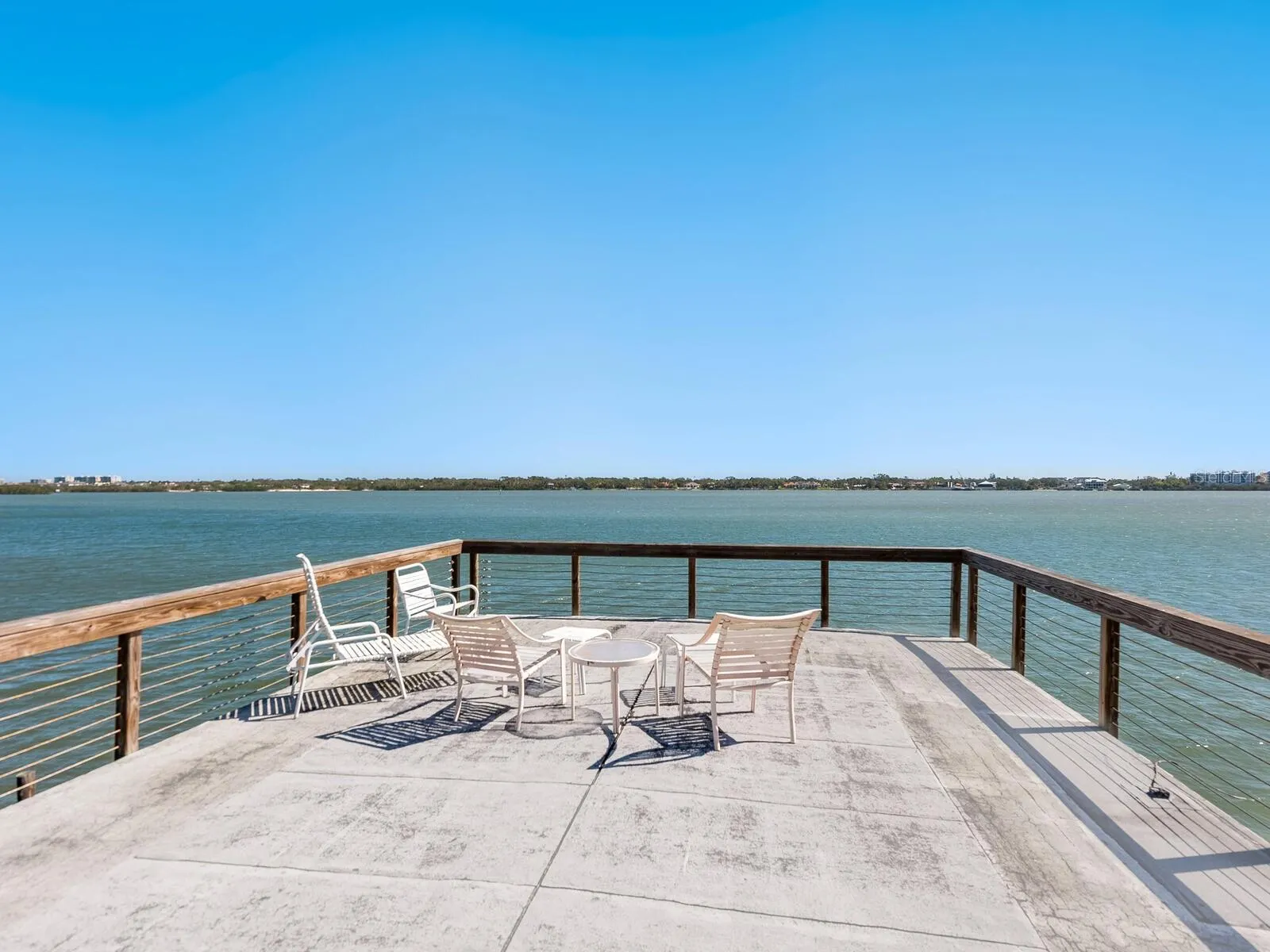 1049 N CASEY KEY RD