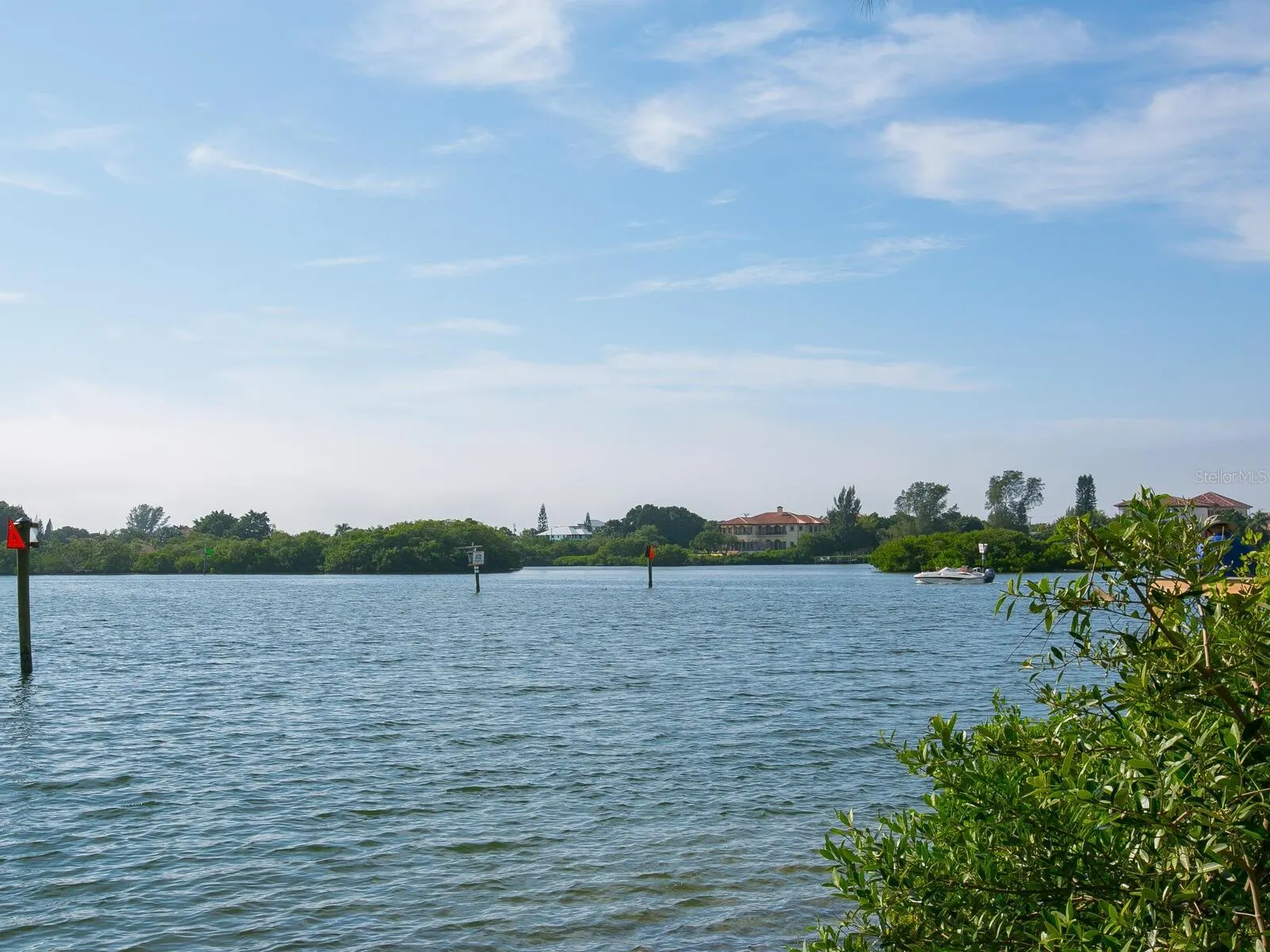 1049 N CASEY KEY RD